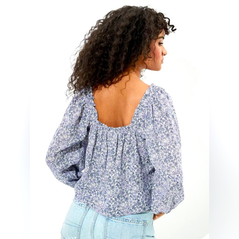 American Eagle Floral Blouse